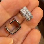 PIERCING FAKE MOISSANITE SQUARE